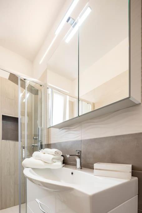 Tenuta Croce Appartamento Karol-Piscina-Vista Mare Salerno Ngoại thất bức ảnh